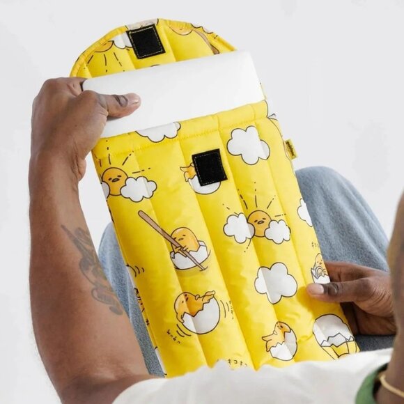 NWT Baggu Puffy Laptop Sleeve 13"/14" - Gudetama - Picture 4 of 4